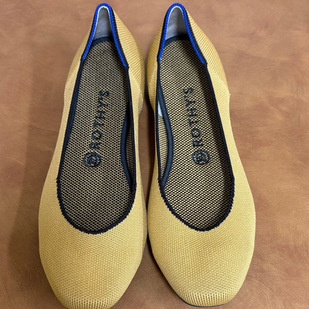 Rothy's Tan Ballet Flats with Black‎ Trim Size 9